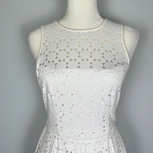 Trina Turk Womens White Sleeveless Fit Flare Dress Circle Cutout size 2 - Picture 2 of 11